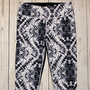 Victoria’s Secret Sport Knockout Tight Capri